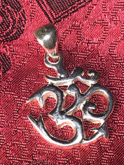 Silver Om Pendant(TGSP 16)