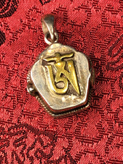 Silver Om Tibetan Pendant(TGSP 34)