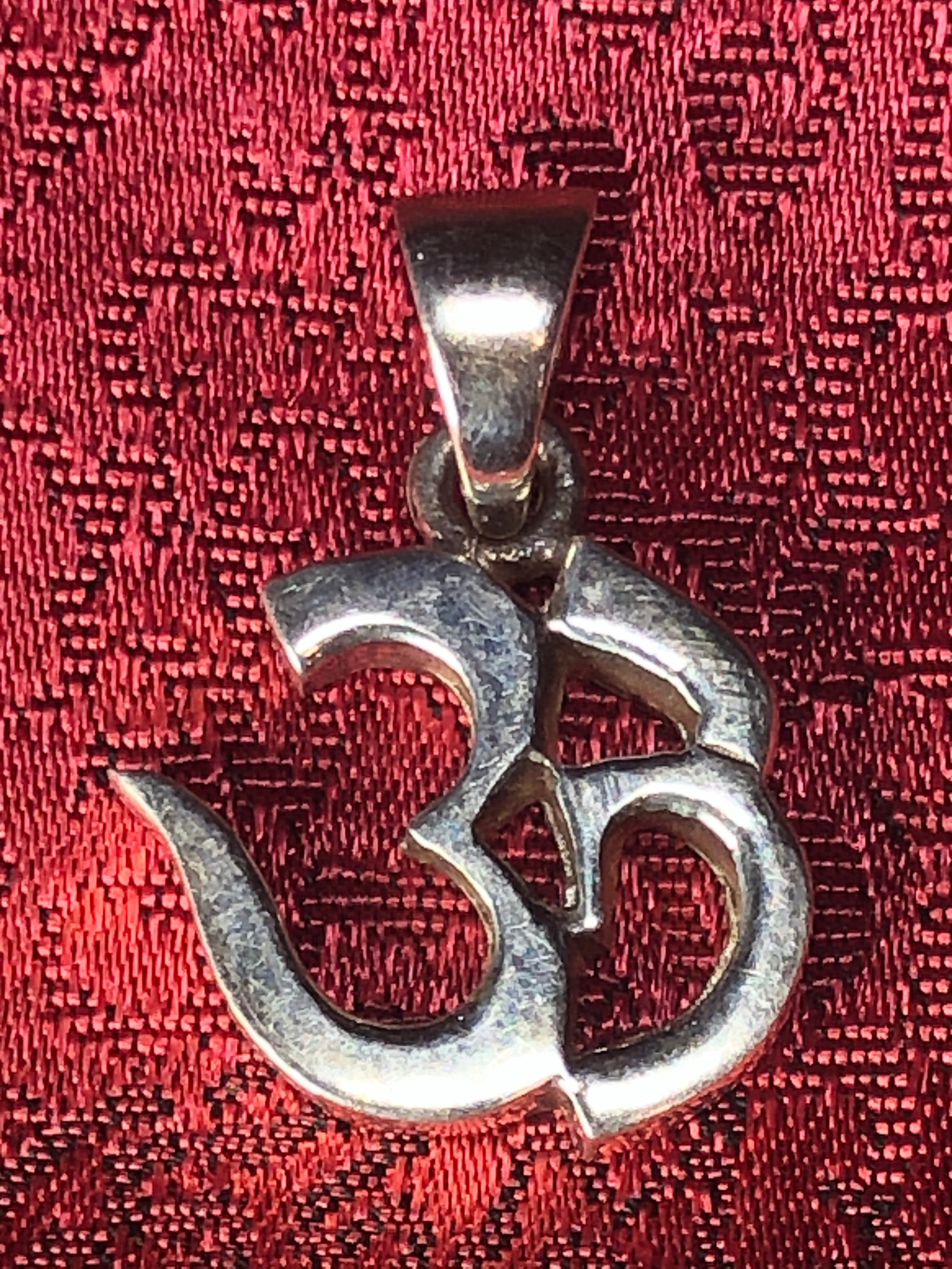 Silver Om pendant(TGSP 15)