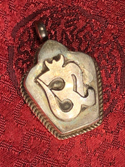 Silver Om Pendant(TGSP 37)