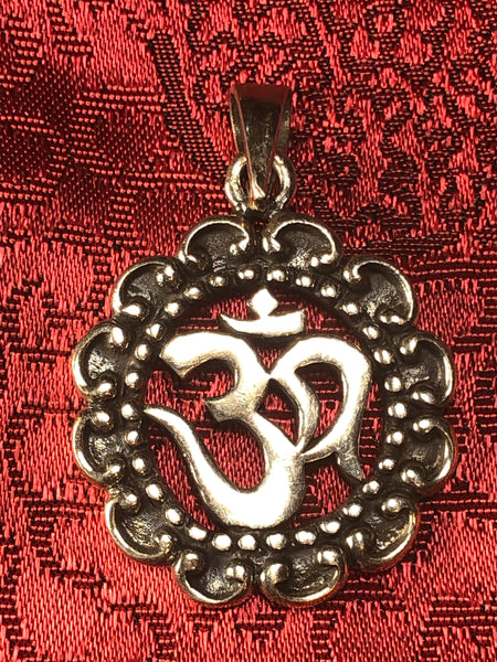 Silver Lotus Om Pendant(TGSP 21)