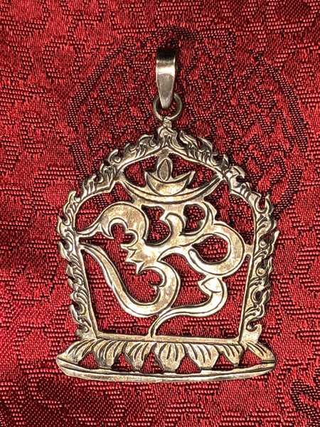 Silver Om Pendant(TGSP 39)