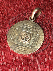 Silver Om Mandala Pendant(TGSP 42)