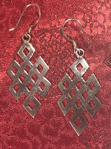 Silver Endless Knott Earrings(TGSE 28)