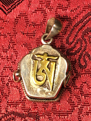 Silver Om Tibetan Pendant(TGSP 34)