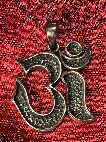 Silver Om Pendant(TGSP 38)
