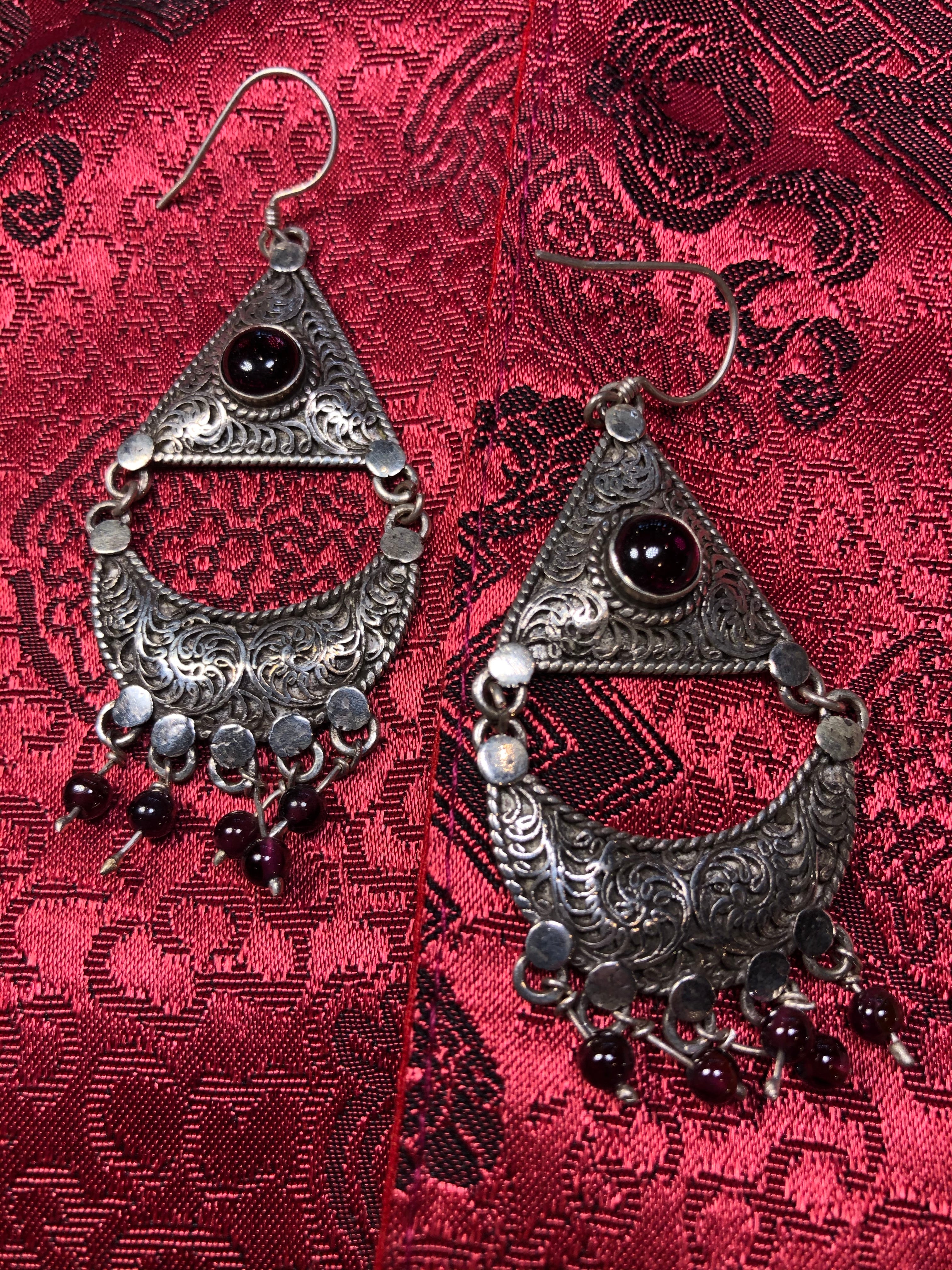 Silver Garnet Earrings(TGSE 16)