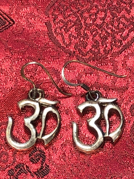 Silver Om Earrings(TGSE 64)