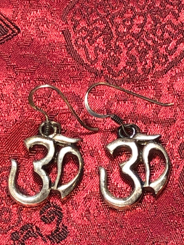 Silver Om Earrings(TGSE 64)
