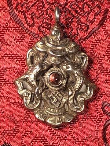 8 Auspicious Silver Pendant(TGSP 101)