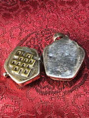 Tibetan Endless Knott Silver Pendant(TGSP 71)