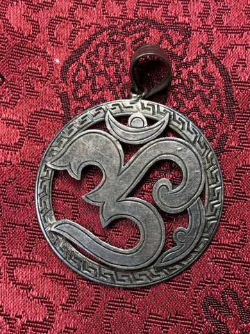 Silver Om Pendant(TGSP 44)