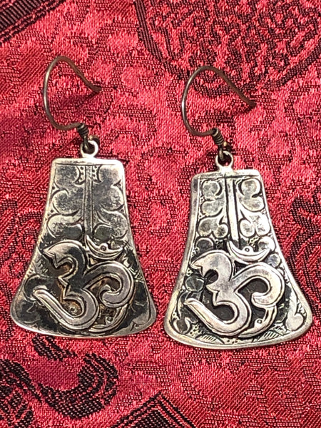 Om Silver Earrings(TGSE 55)