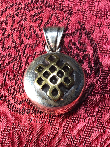 Tibetan Endless Knott Silver Pendant(TGSP 70)