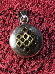 Tibetan Endless Knott Silver Pendant(TGSP 70)