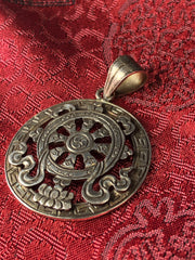 Dharma Wheel Silver Pendant(TGSP 62)
